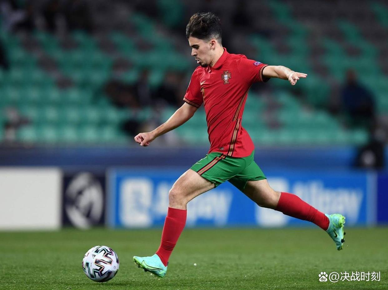 关于里程碑夜！巴黎圣日耳曼回应争议，NBA季后赛冲刺阶段刷纪录，引发热议，训练强度明显提升的信息